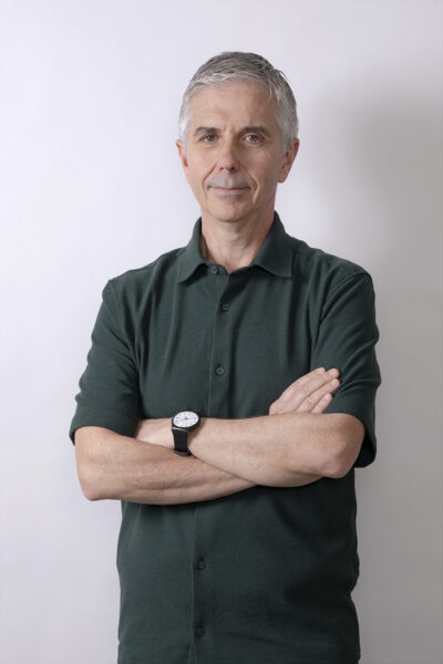 Jose L Nieva